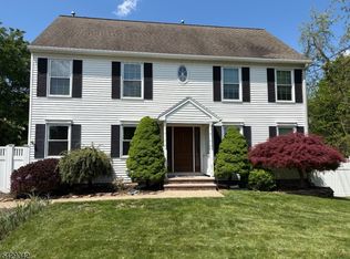 317 Livingston St, Bound Brook Boro, NJ 08805
