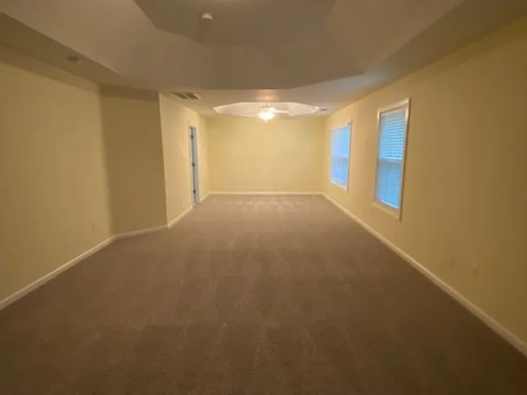 506 Eagle Pointe Dr — Photo 13