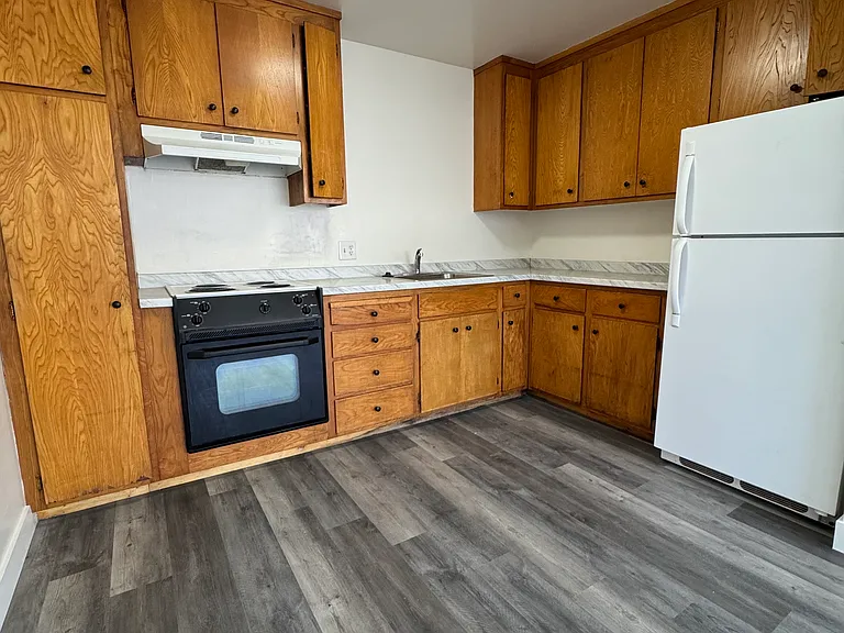 2541 Folsom St #4 — Photo 2