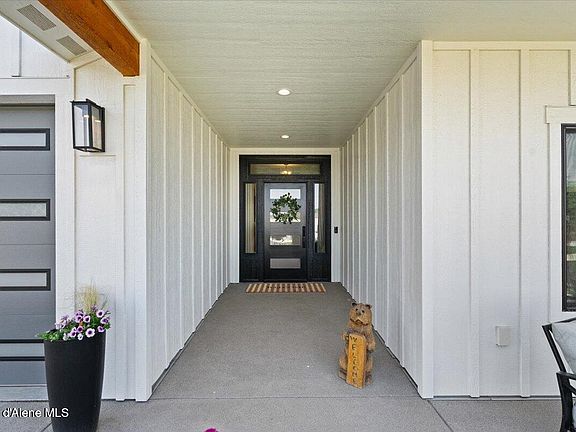3rd image of 1340 W Miss Hana Ave