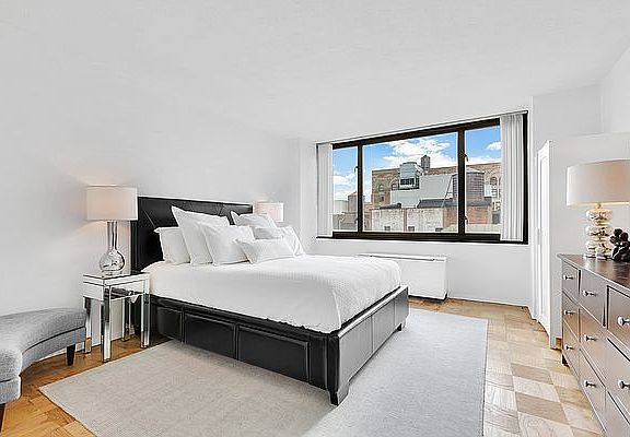 3rd image of 407 Park Ave S APT 19A
