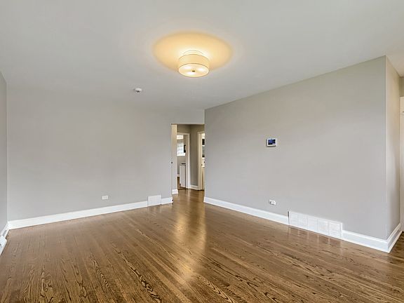 3rd image of 8208 Ridgeway Ave