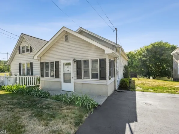 27 Washington Ave, Oxford Twp., NJ 07863