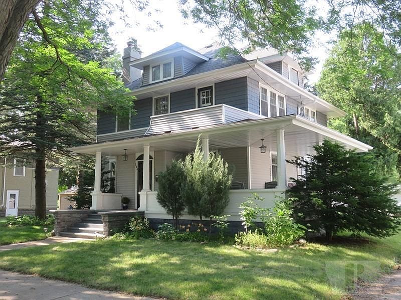1st image of 320 7th St NW