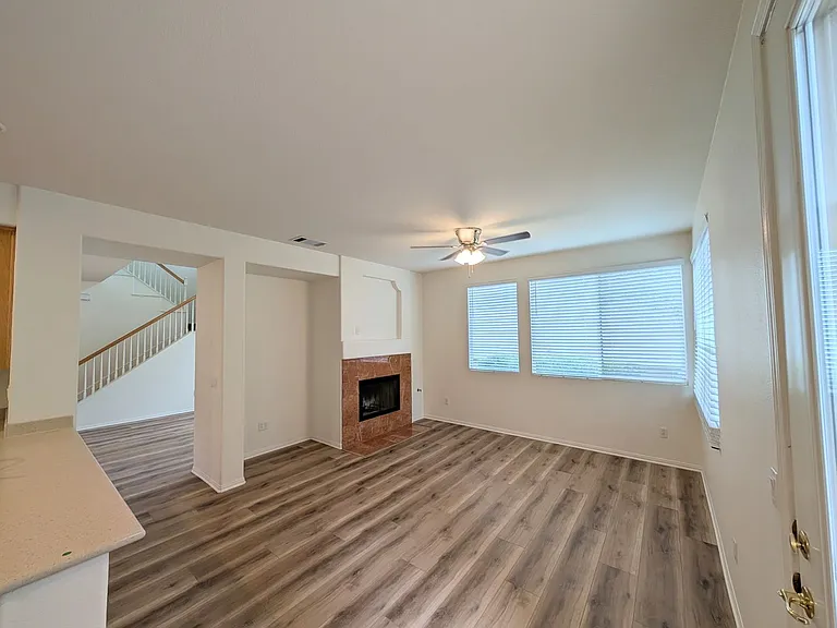 5571 Foxtail Loop — Photo 12