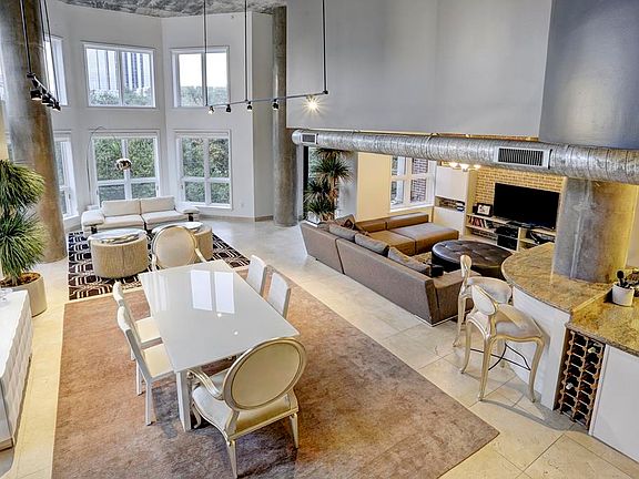 5th image of 3030 Post Oak Blvd Unit 401