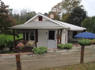 1294 Chapel Rd, Monaca, PA 15061