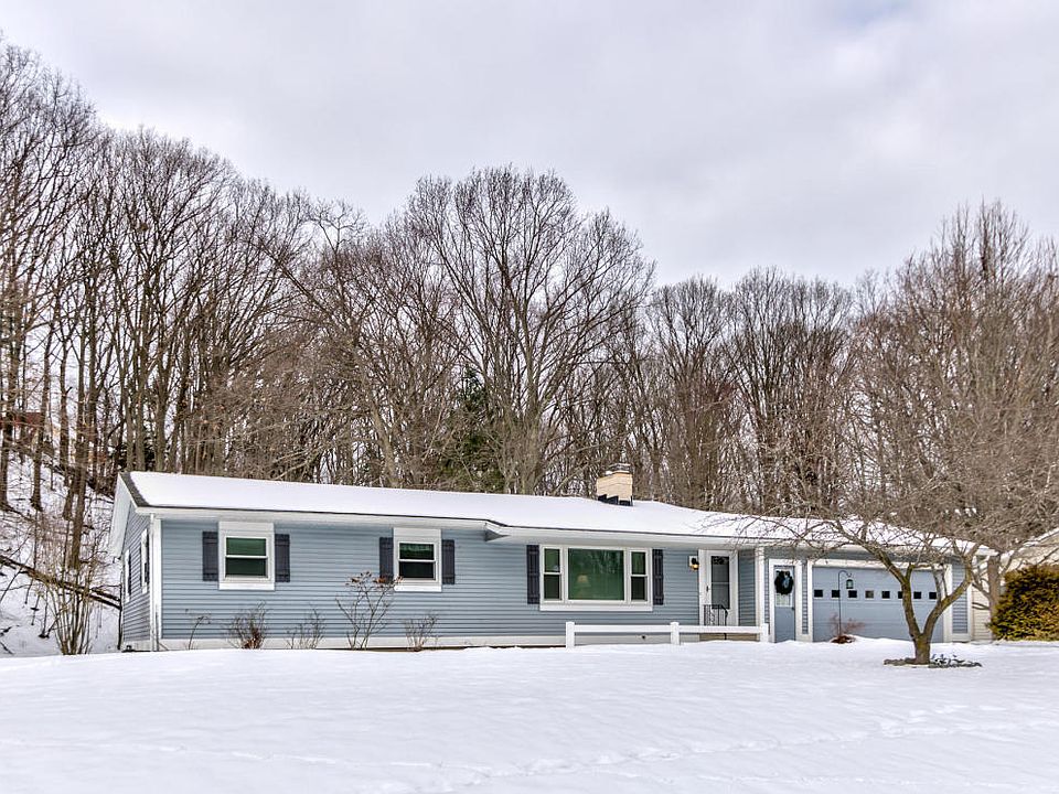 1st image of 15091 Fairmount Ct