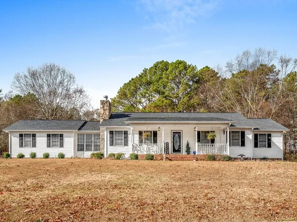 313 Eagle Dr, Cohutta, GA 30710