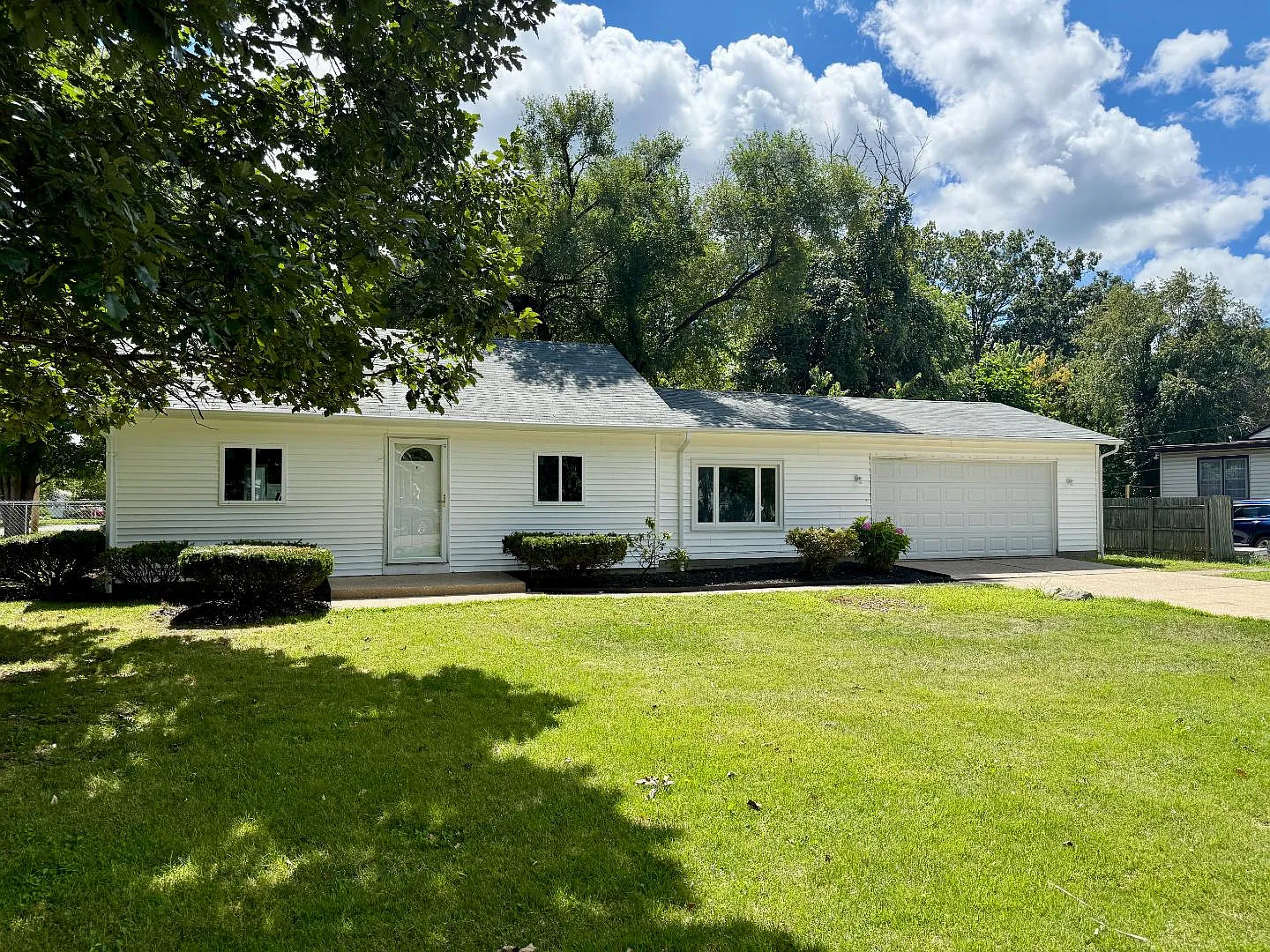 600 Shadowlawn Pl photo 1