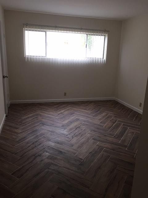 1st image of 834 2nd St APT 9