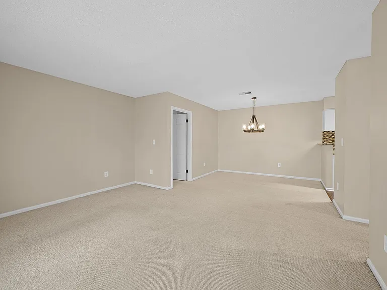 4614 Old Spartanburg Rd #2 — Photo 15