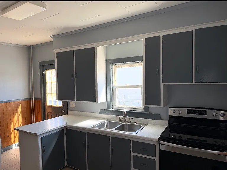 520 Lincoln St #1 — Photo 6