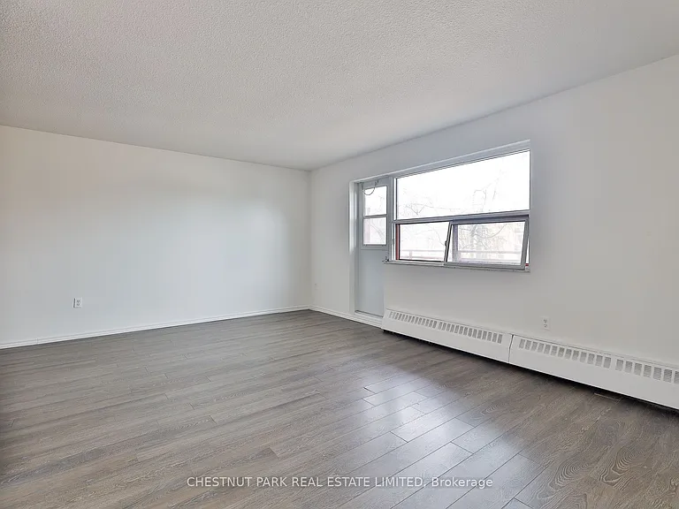 900 Glen St #215 — Photo 18