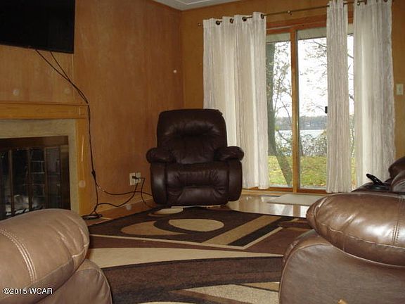 5th image of 1316 Beach Pl