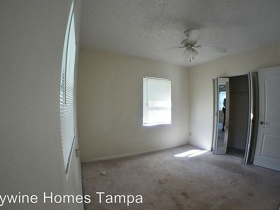 2nd image of 1322 S Ohio St