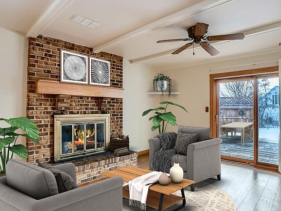4th image of 955 Heartwood Ln