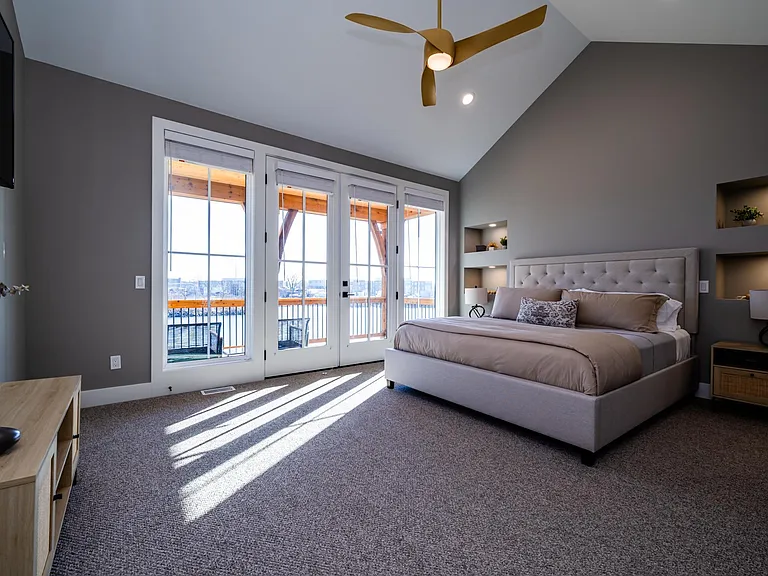 269 Waters Edge Dr — Photo 30