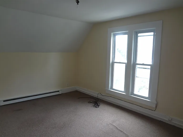 Bedroom/Living Room