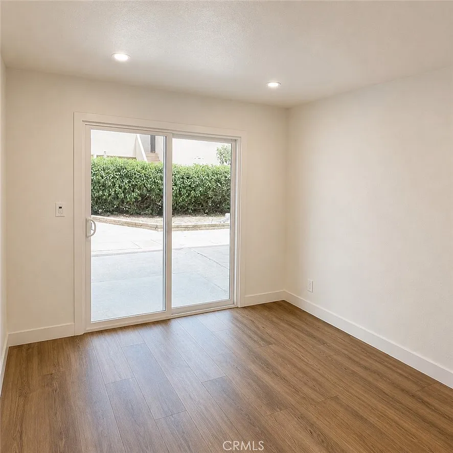 3 bed, 1150 sqft, $4,000 — Photo 4