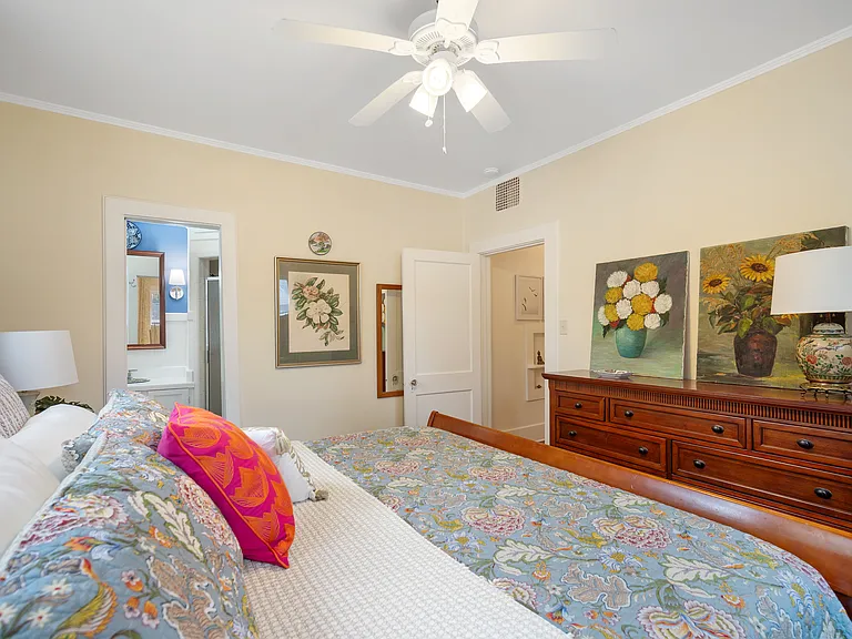 Back bedroom