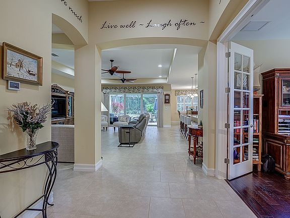 5th image of 10251 Avonleigh Dr