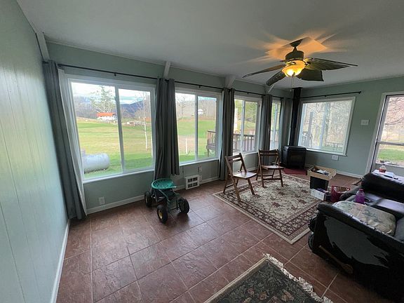 4th image of 84 Luther Cain Dr