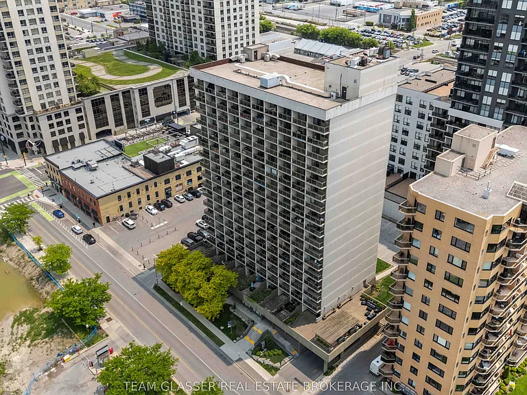 21 King St #1201 — Photo 31
