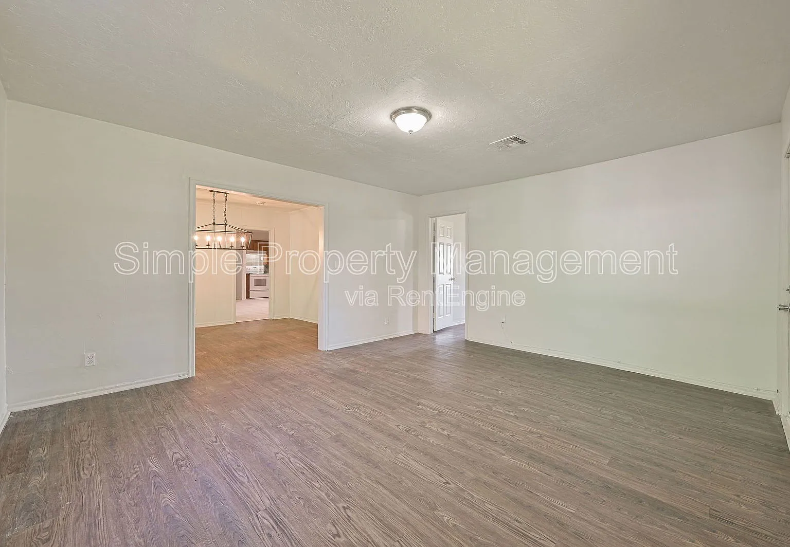 5 bed, 2.0 bath, 2118 sqft, $1,545 — Photo 3