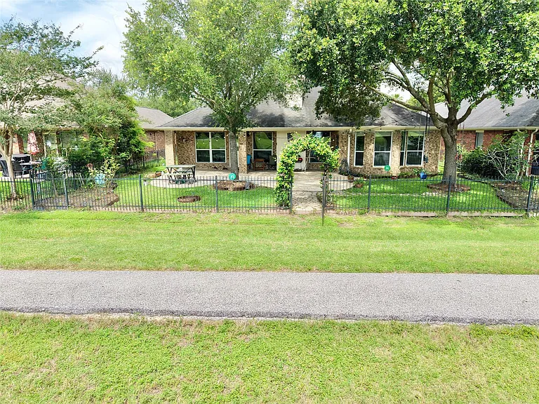 12406 Drake Prairie Ln — Photo 22