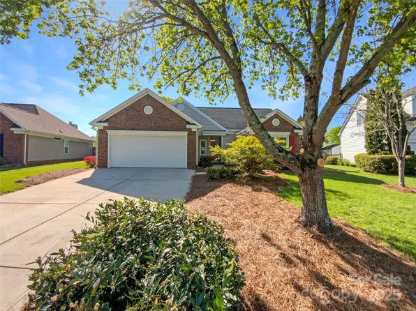 4656 Chaucer Pl NW, Concord, NC 28027