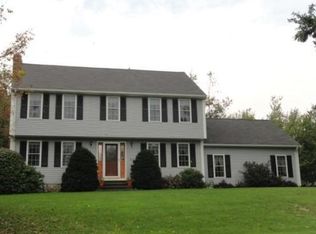 32 Hanson Rd, Charlton, MA 01507