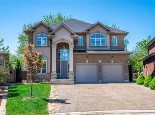 24 Edgecroft Cres, Hamilton, ON L8J3Y6