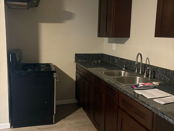 4th image of 9777 Mission Blvd APT 5