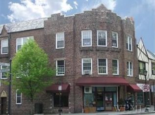 30 Garth Rd APT 2R, Scarsdale, NY 10583