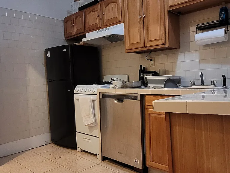 39 Hemenway St #17 — Photo 2