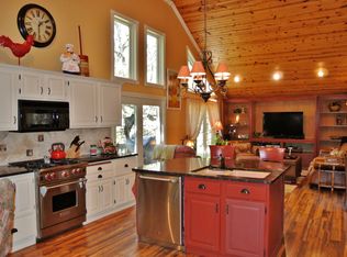 13212 Parkwood Dr, Burnsville, MN 55337