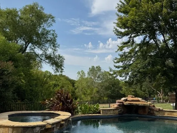 708 Bluffwood Ave, McKinney, TX 75070
