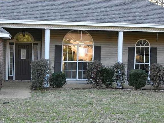 3rd image of 241 Western Hills Dr