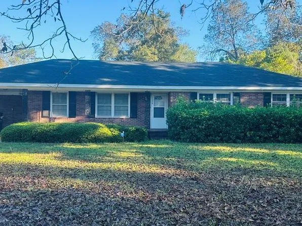 1334 Johnson St SE, Dawson, GA 39842