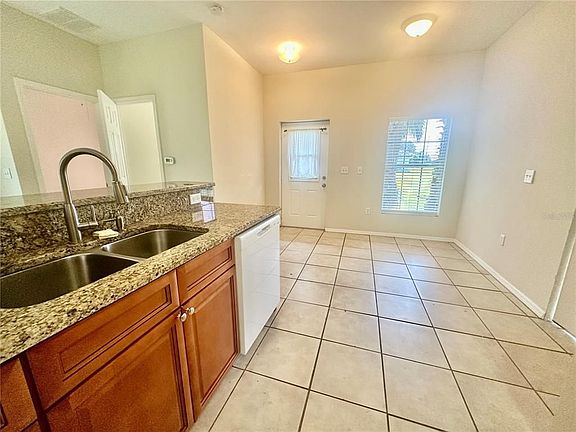 4th image of 4706 Patlily Ln