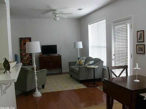 5th image of 816 North St APT 21