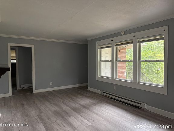 4th image of 2716 Hazel Street