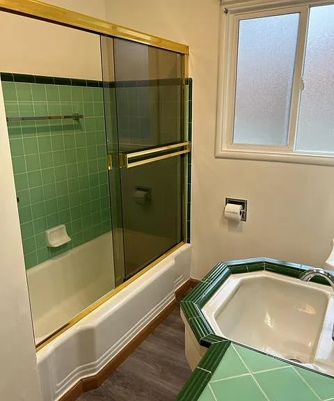 Back Bath near bedrooms in art deco tile
