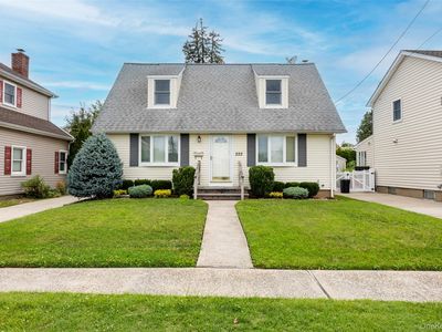 222 Clemens Road, Mineola, NY, 11501