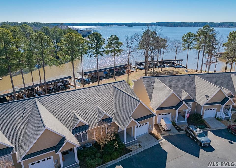 1st image of 144 Sandy Cove Dr