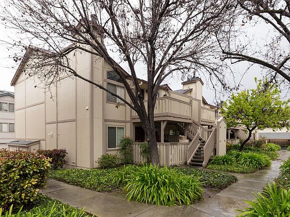 2nd image of 1218 Coyote Creek Ct