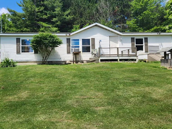 8159 Kelley Rd, Montgomery, MI 49255