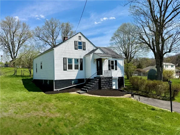 42 Strean St N, Washington, PA 15301
