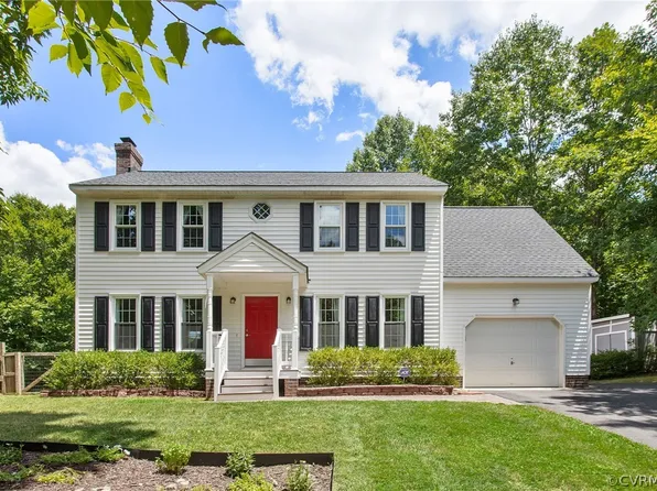 1320 Pine Creek Bluff Dr, Powhatan, VA 23139